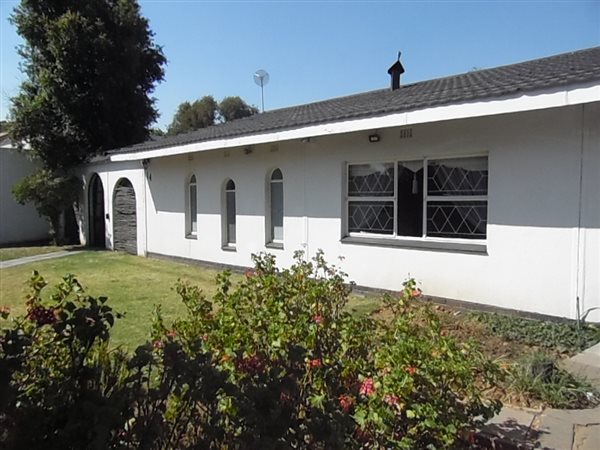 4 Bed House in Jan Cilliers Park