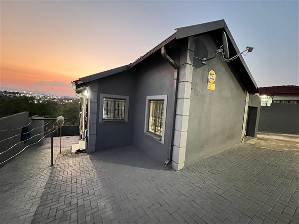 3 Bedroom House 3 Bedroom House