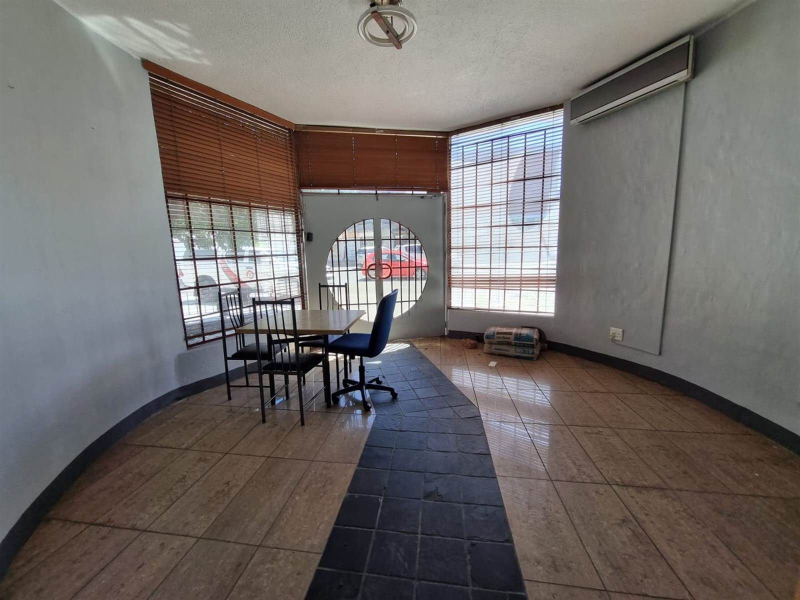 860  m² Office Space in Bloemfontein photo number 6