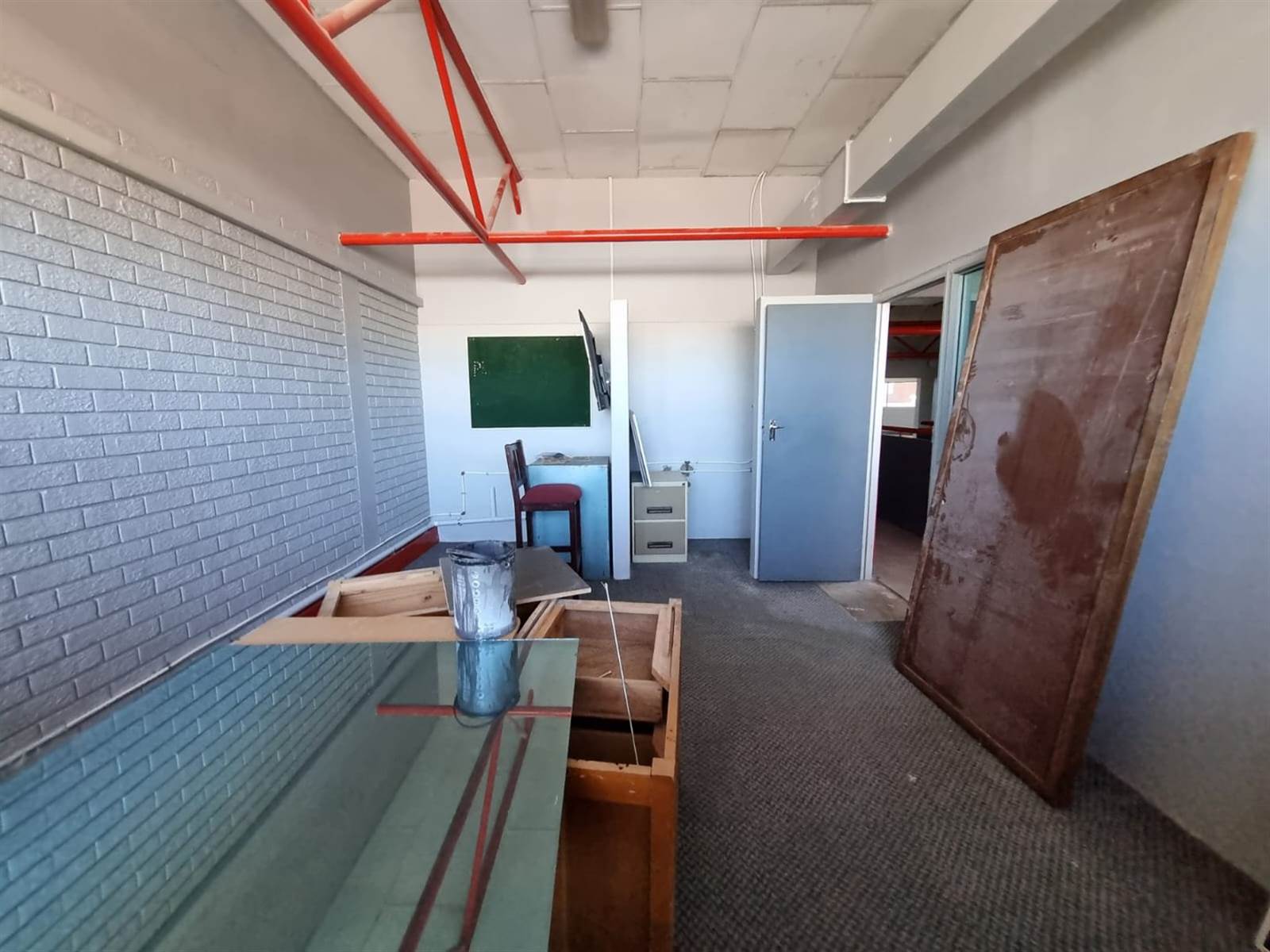 860  m² Office Space in Bloemfontein photo number 18