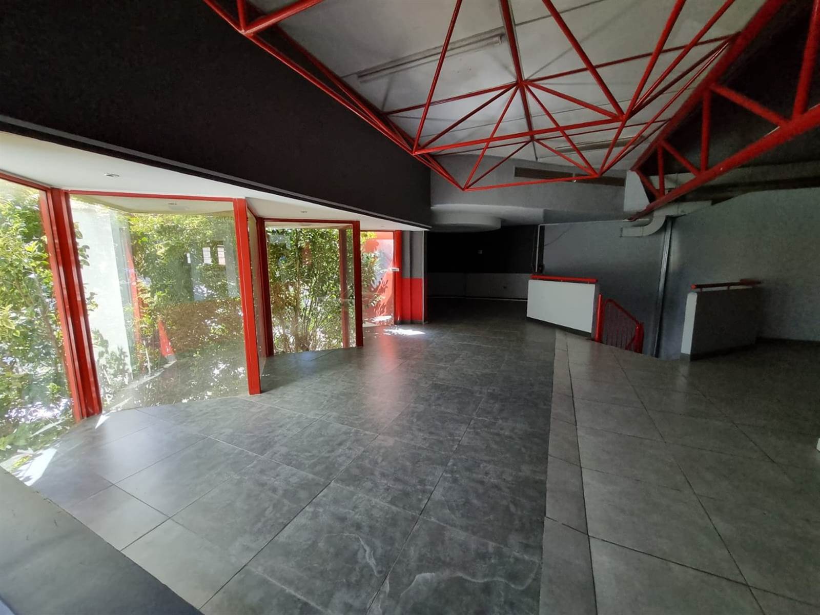 860  m² Office Space in Bloemfontein photo number 15
