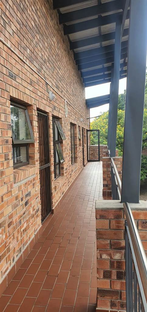 1 Bed Apartment in Nelspruit Central photo number 7