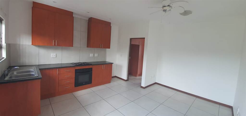 1 Bed Apartment in Nelspruit Central photo number 3
