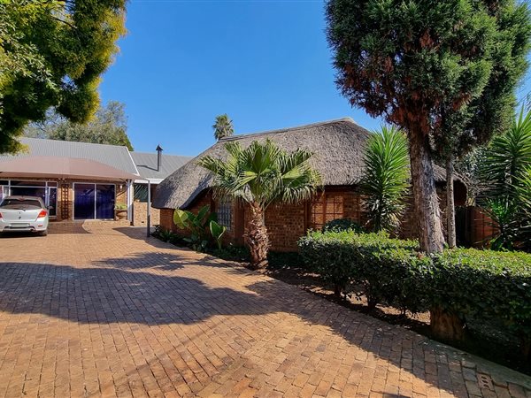3 Bedroom House 3 Bedroom House