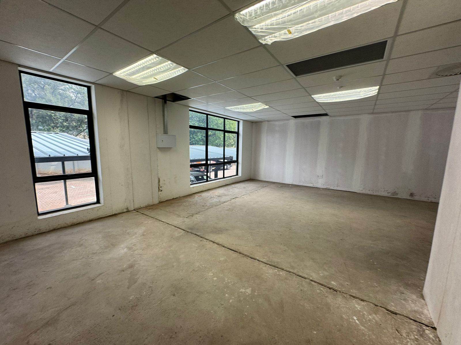 63  m² Commercial space in Morningside photo number 19