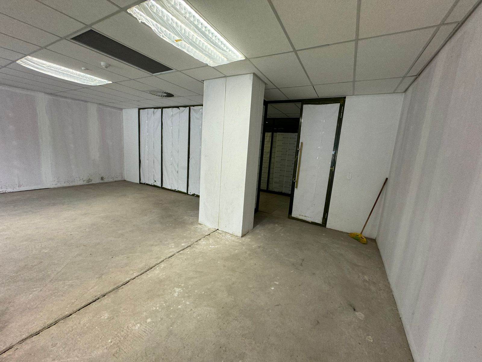 63  m² Commercial space in Morningside photo number 24