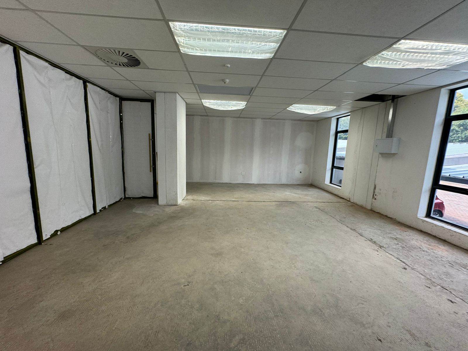 63  m² Commercial space in Morningside photo number 10