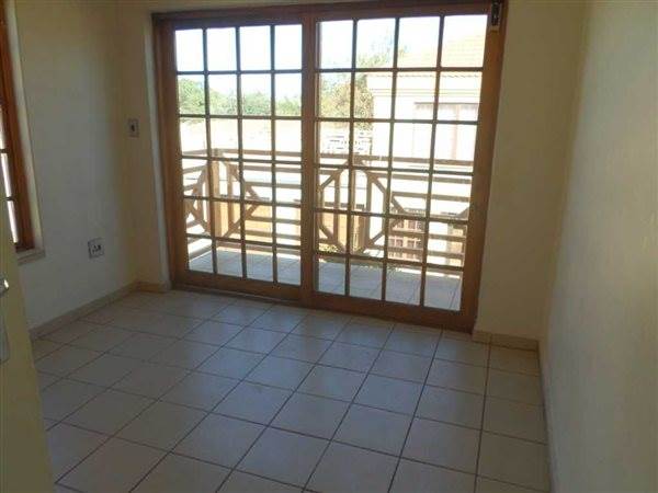 3 Bed Duplex in Polokwane Central photo number 8