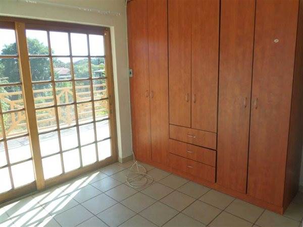 3 Bed Duplex in Polokwane Central photo number 15