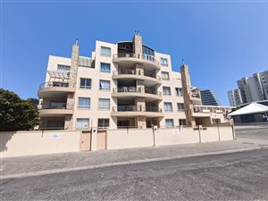 Apartment in Strand Central