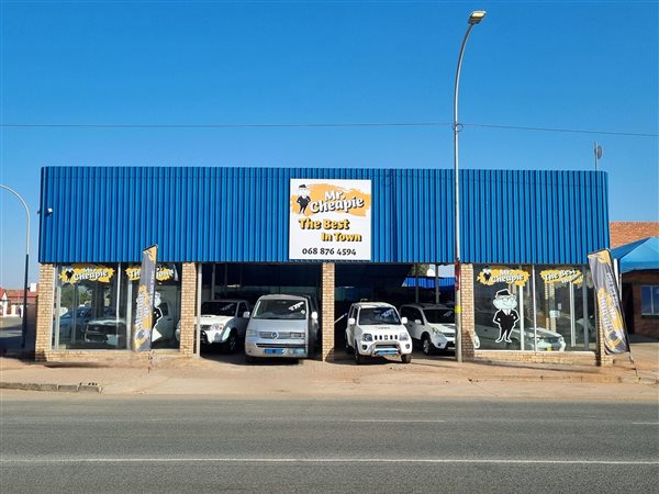 440  m² Commercial space