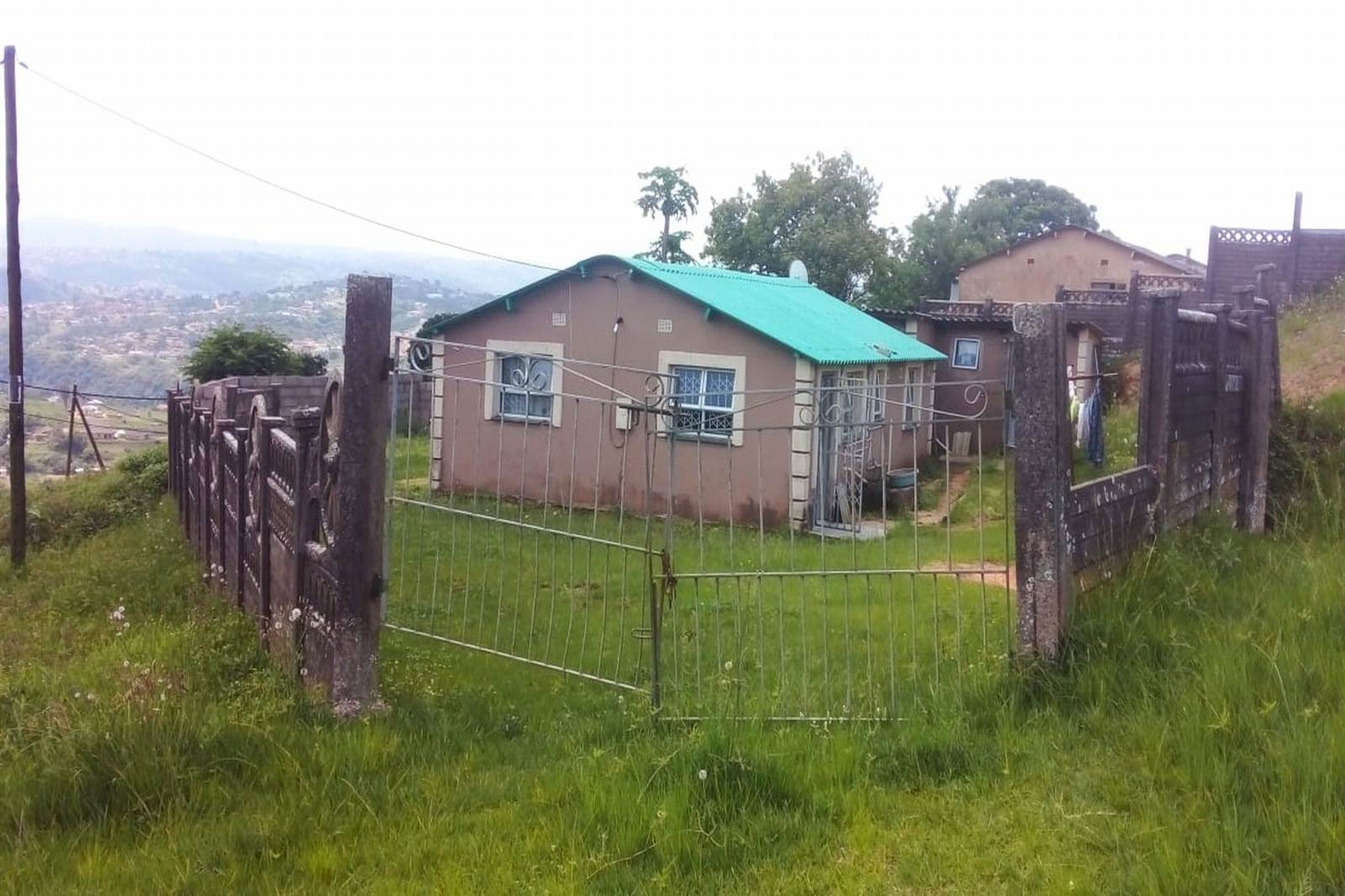 2 Bed House in Umlazi photo number 24
