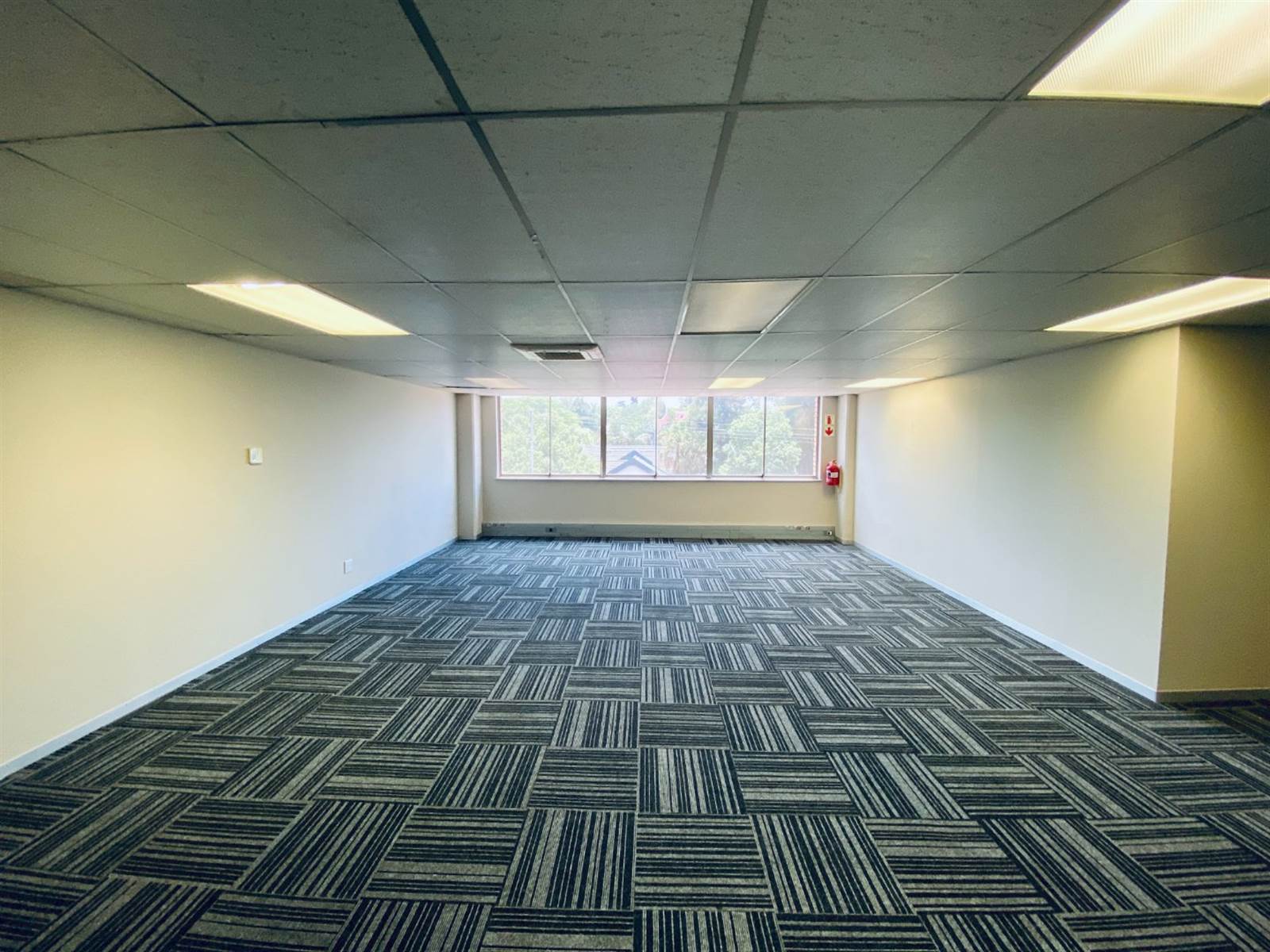 2430  m² Office Space in Lynnwood photo number 12