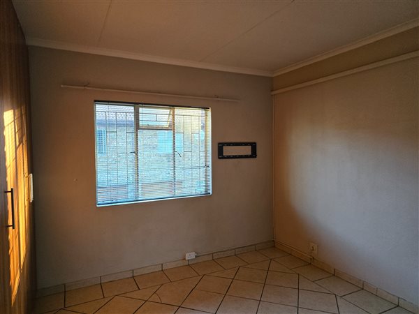 3 Bedroom Duplex 3 Bedroom Duplex