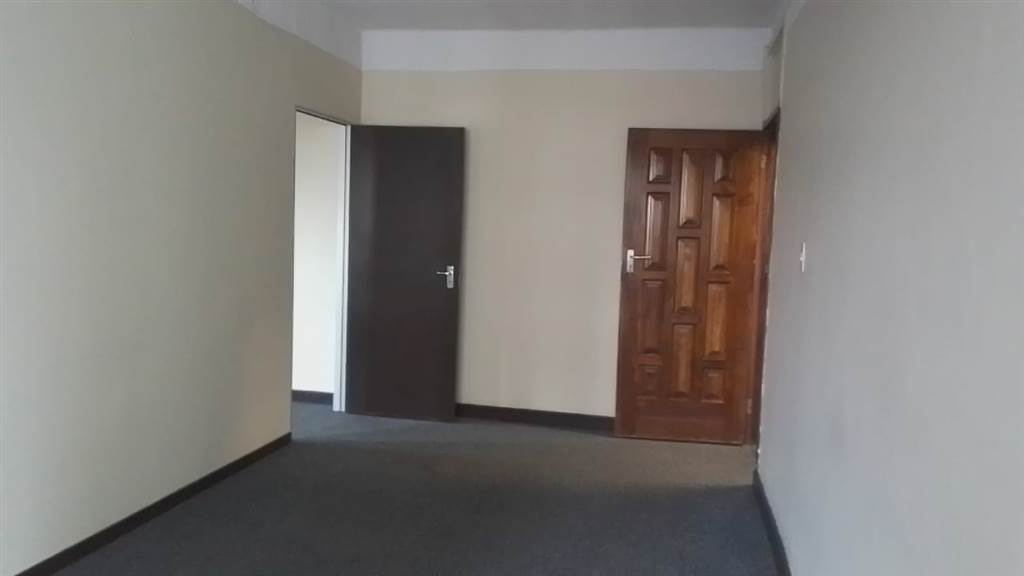 53  m² Commercial space in Pretoria Central photo number 4