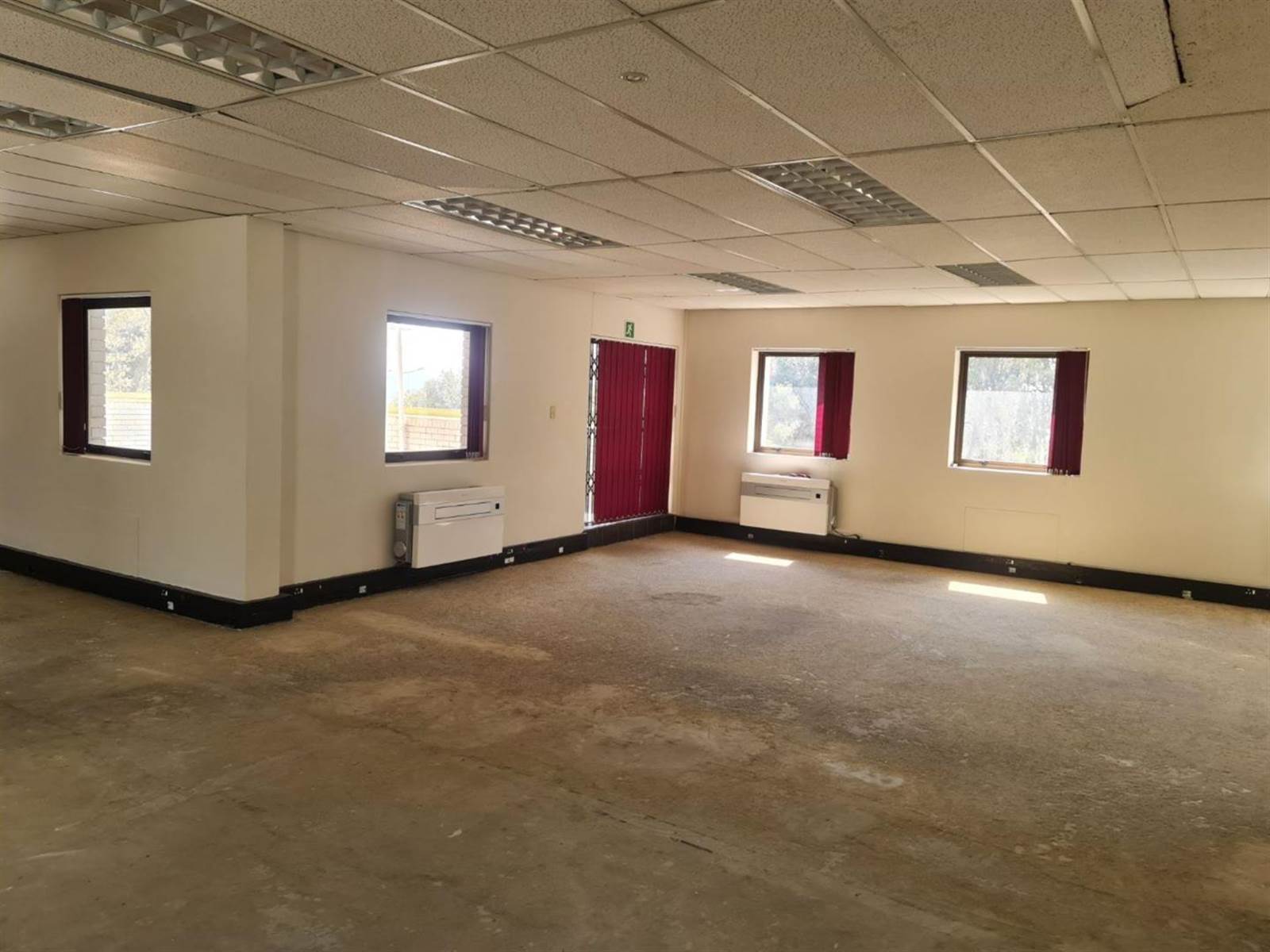 239.18  m² Commercial space in Rivonia photo number 7