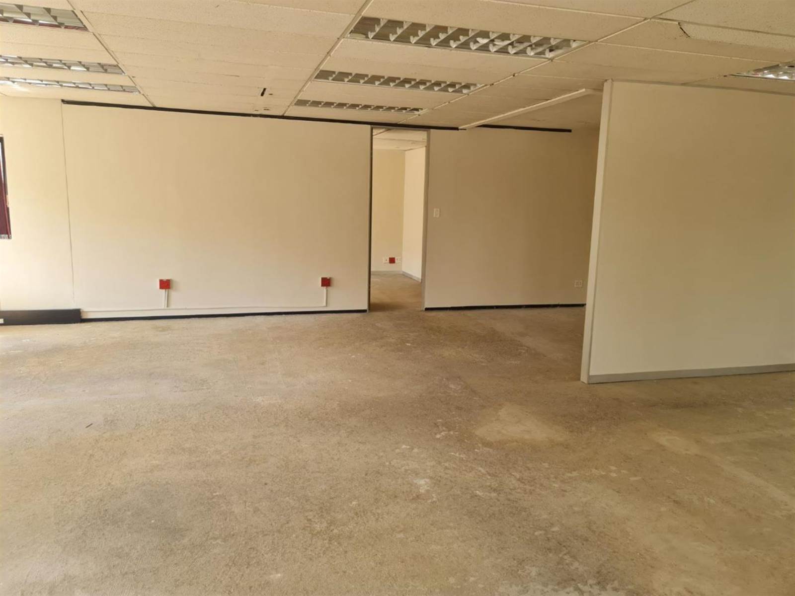 239.18  m² Commercial space in Rivonia photo number 2