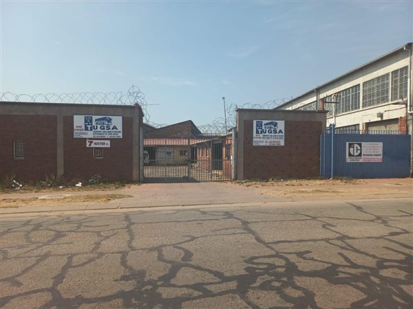 3200  m² Industrial space in Booysens
