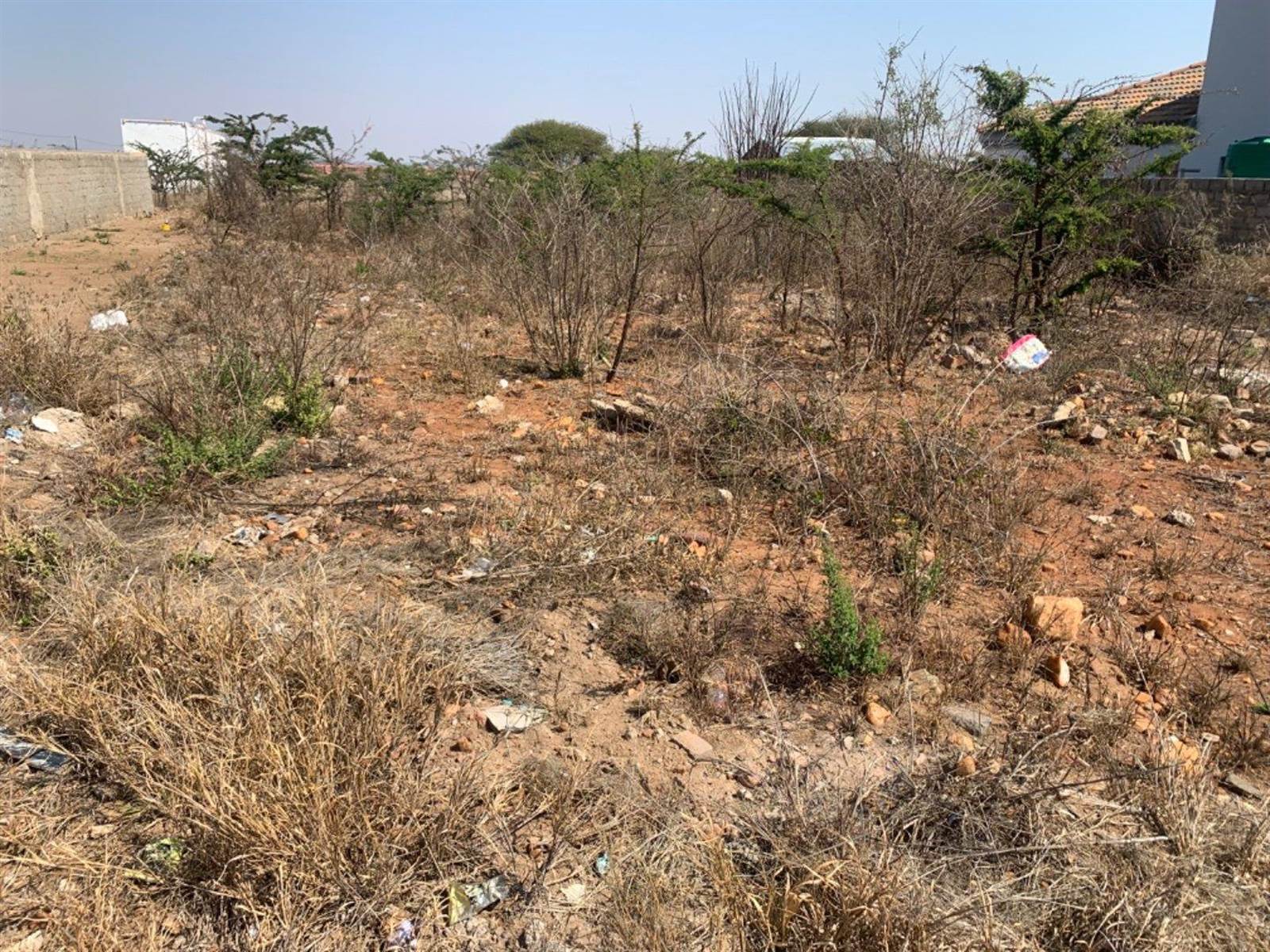 600 m² Land available in Serala View photo number 1