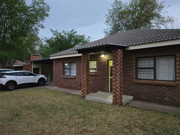 4 Bedroom Townhouse
