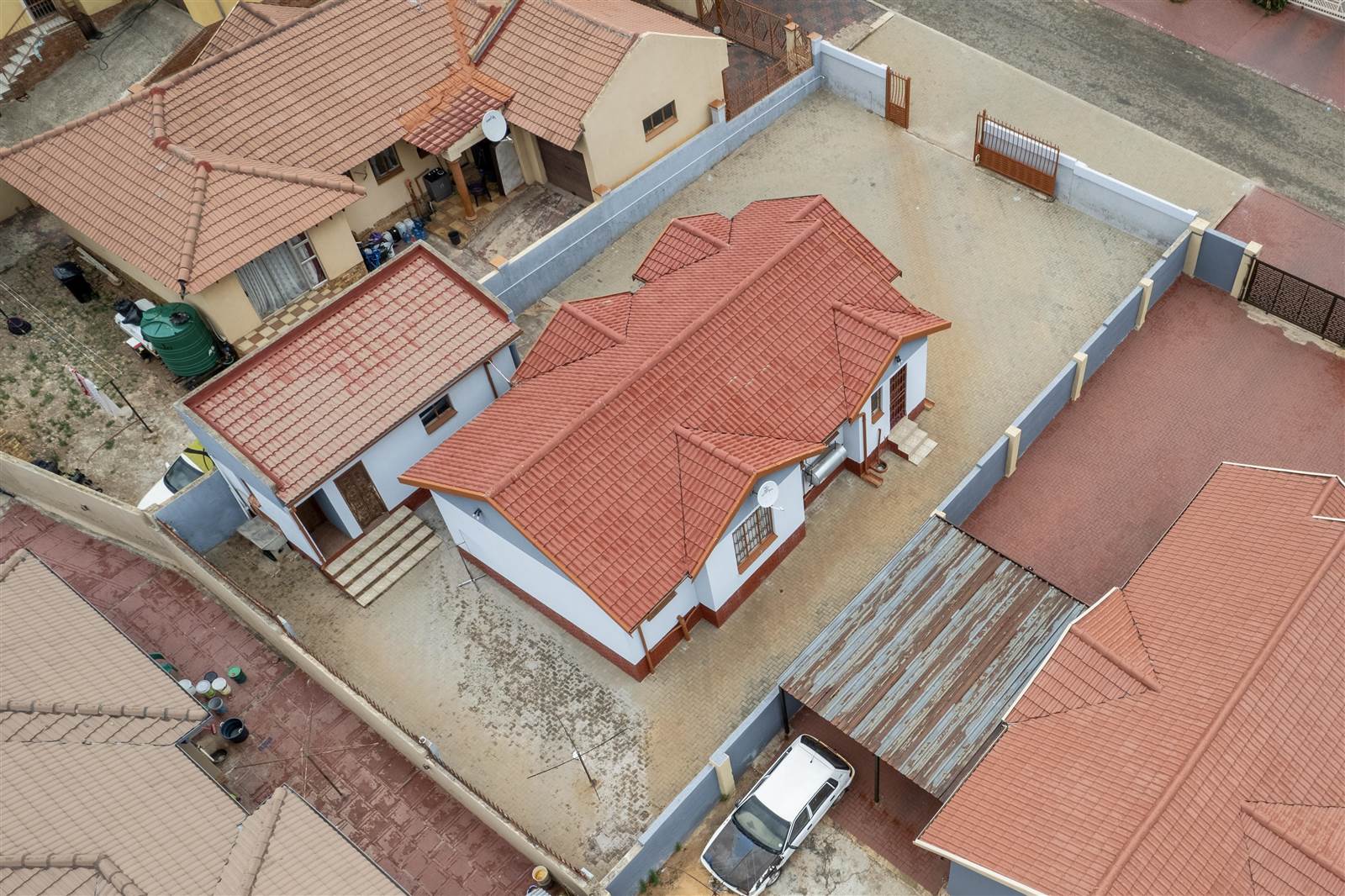 3 Bed House in Tlhabane photo number 22