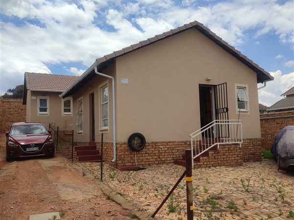 2 Bedroom House 2 Bedroom House
