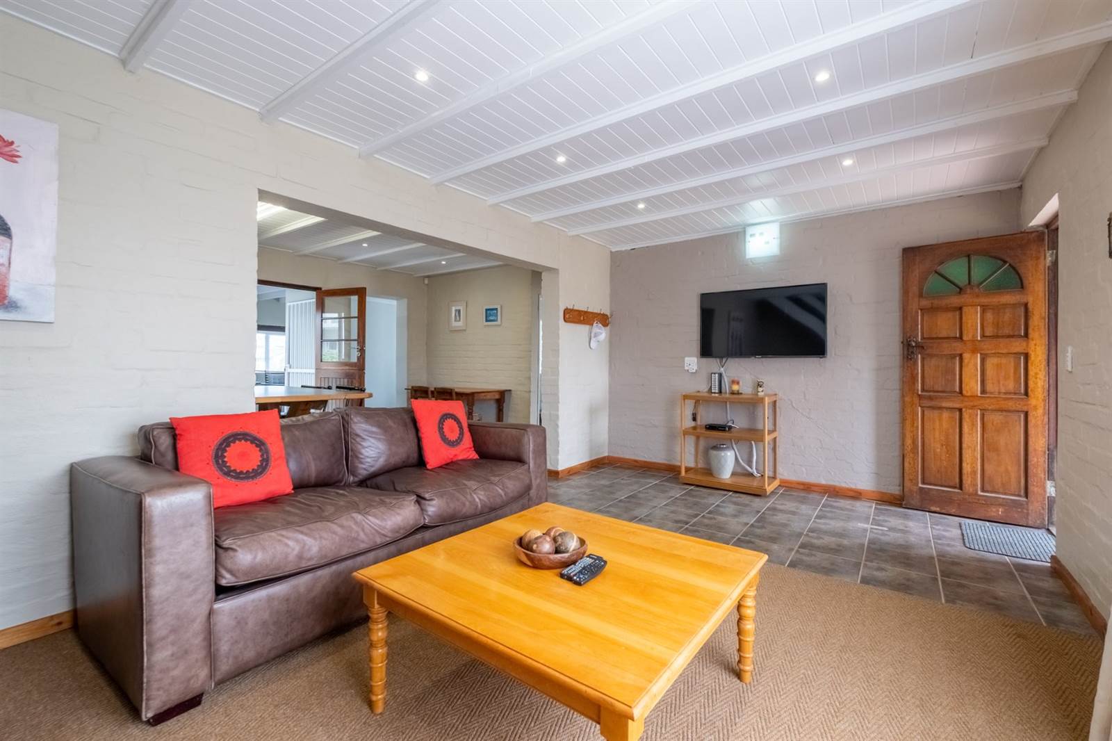 4 Bed House in Bettys Bay photo number 4