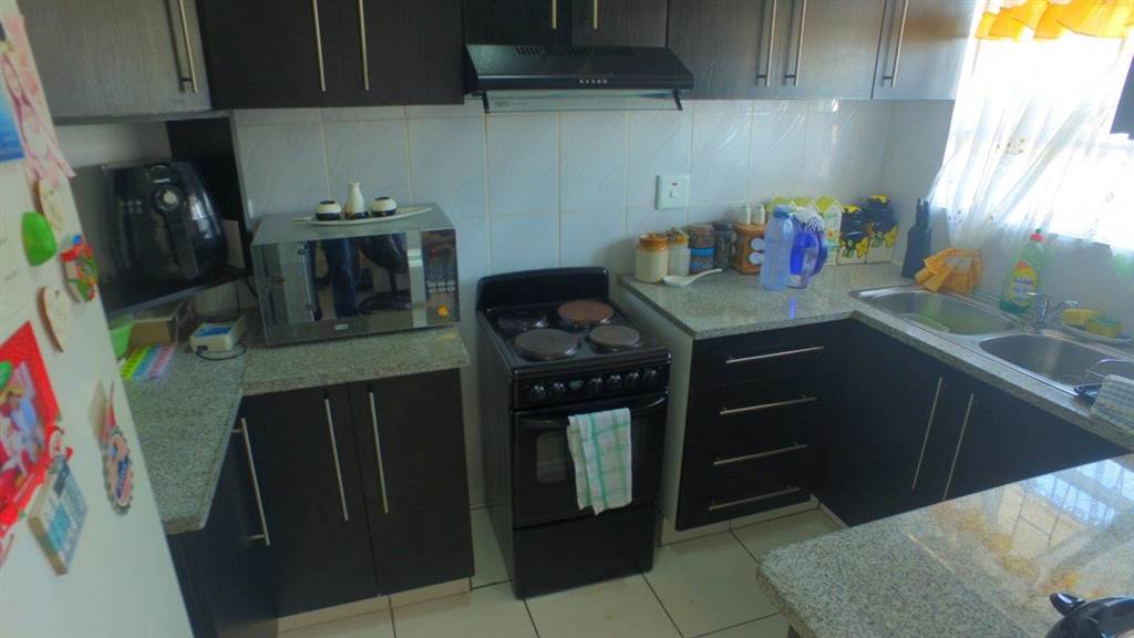 2 Bed Apartment in Westville photo number 5