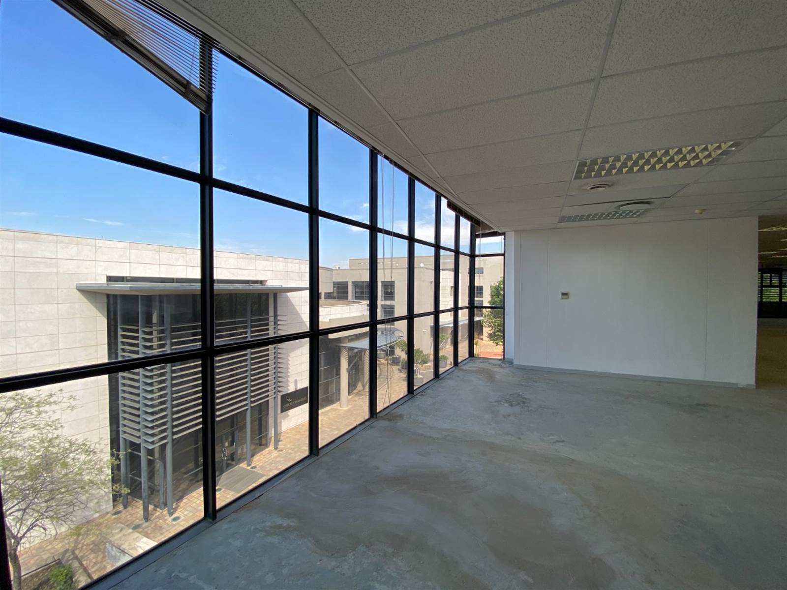 645  m² Office Space in Brooklyn photo number 1