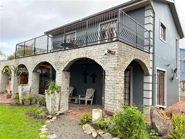 3 Bedroom House 3 Bedroom House