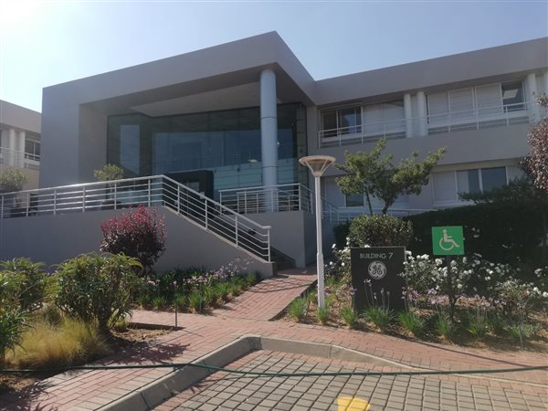 1609.32995605469  m² Commercial space in Woodmead