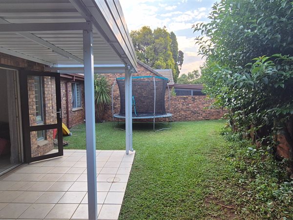 2 Bedroom Simplex 2 Bedroom Simplex