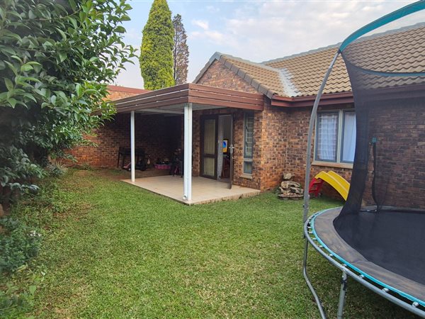 2 Bedroom Simplex