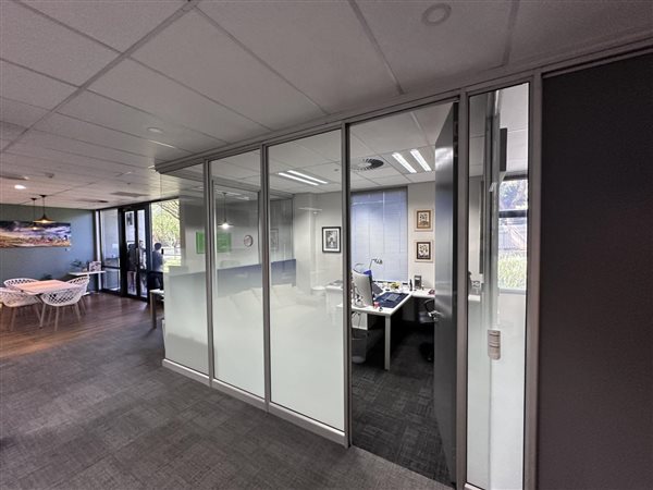 3000  m² Office Space in Menlyn