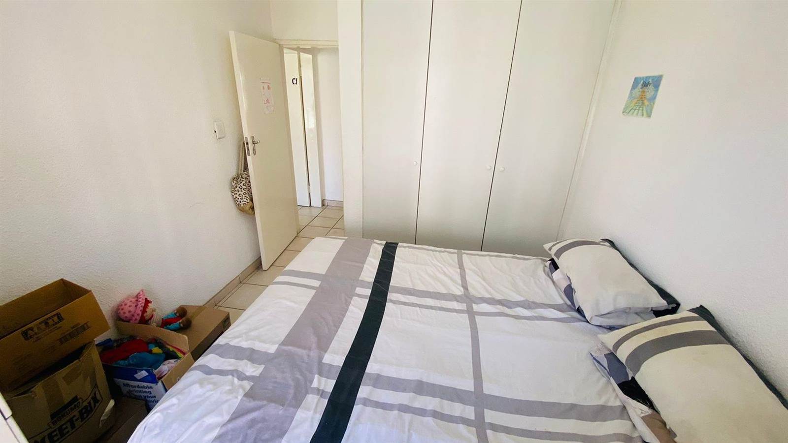 2 Bed Apartment in Helderwyk photo number 11