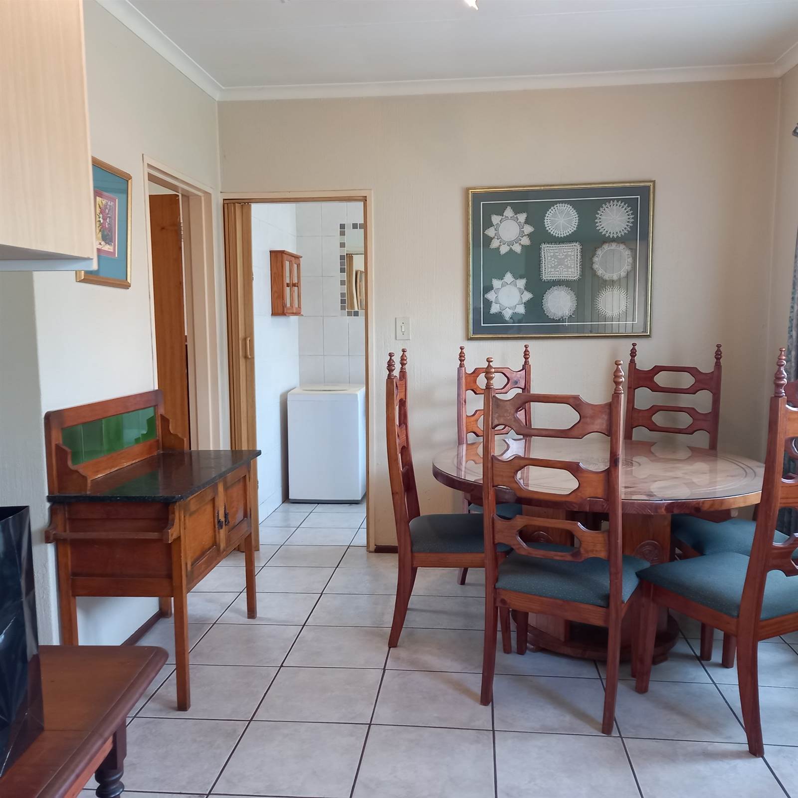 1 Bed Apartment in Garsfontein photo number 16