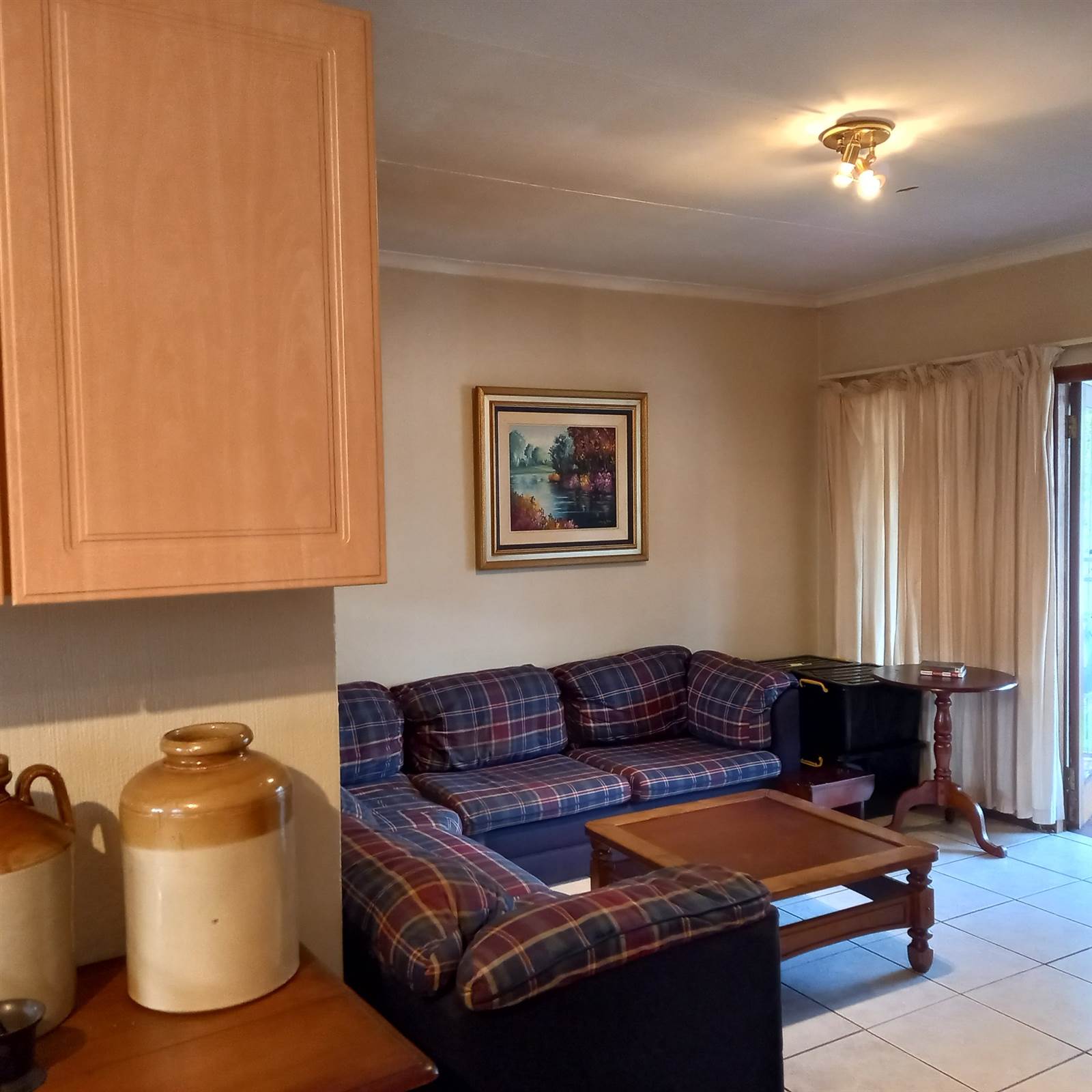 1 Bed Apartment in Garsfontein photo number 5