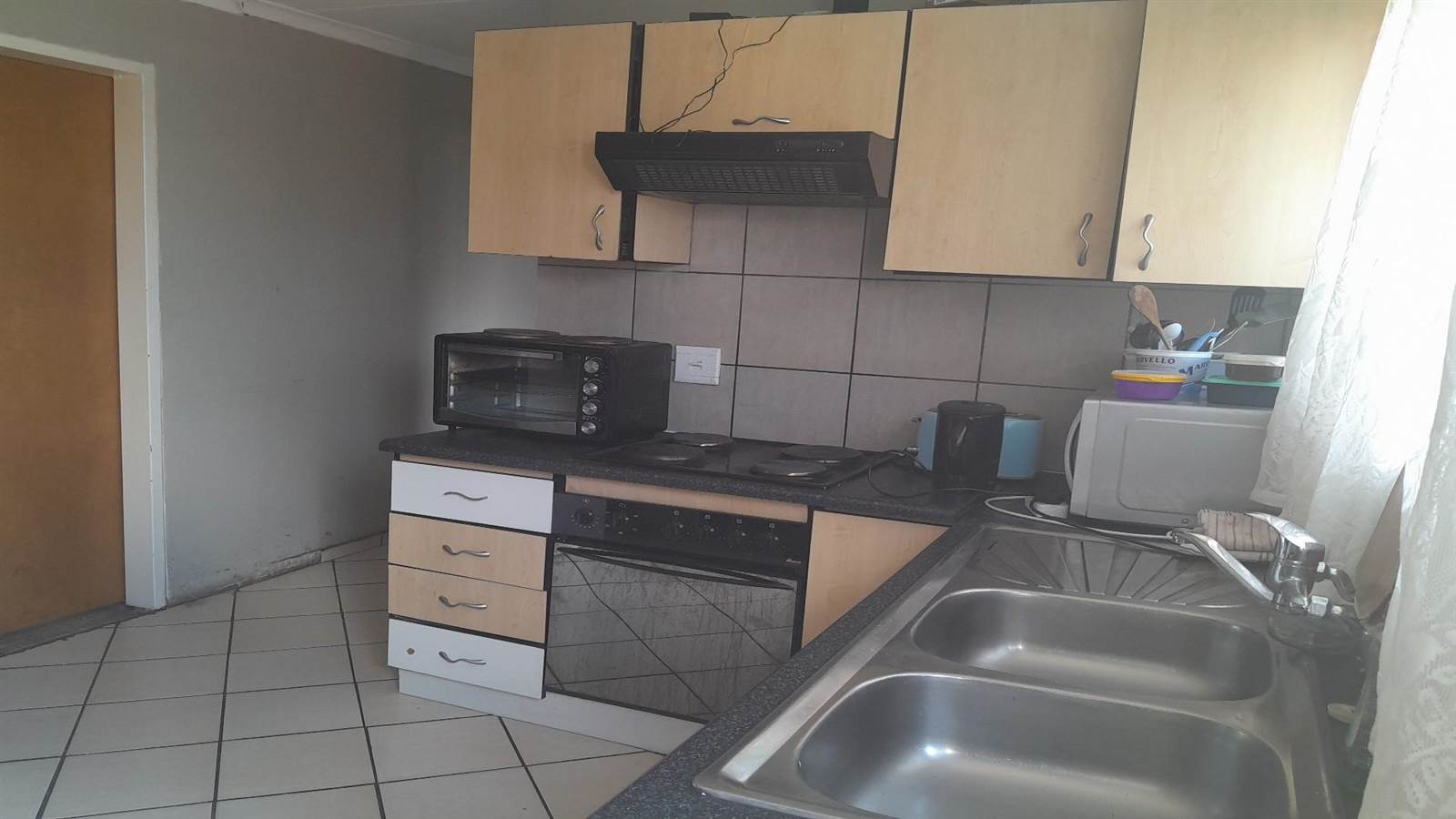 4 Bed House in Vereeniging photo number 8