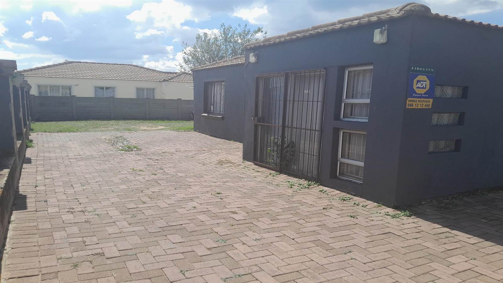 4 Bed House in Vereeniging photo number 2