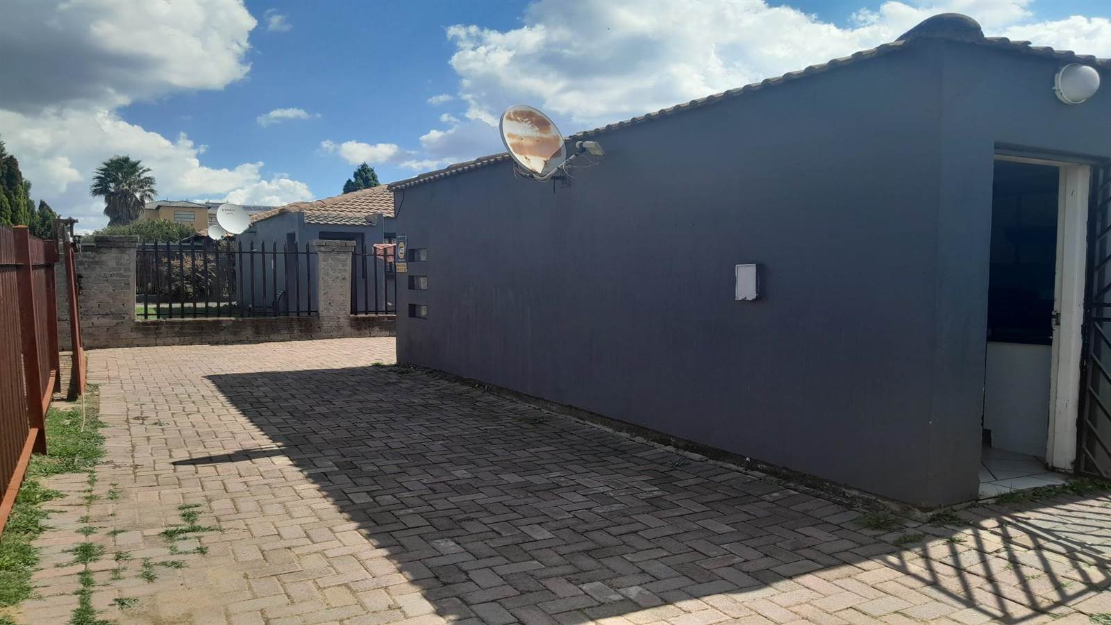 4 Bed House in Vereeniging photo number 5