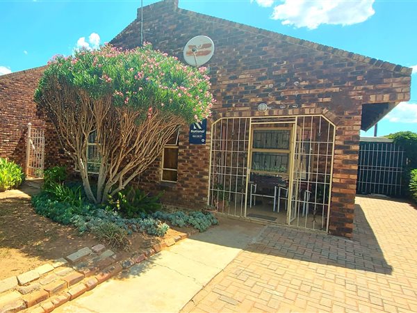 3 Bed House in Mmabatho unit 12