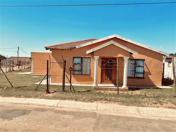 2 Bedroom House