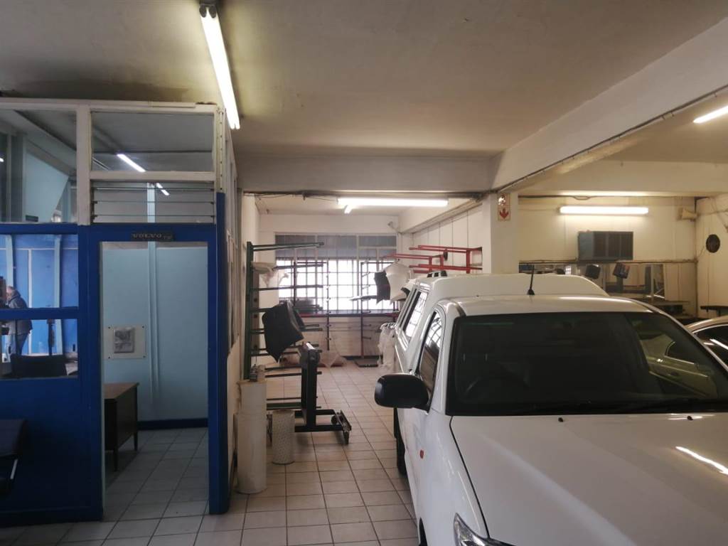 2500  m² Industrial space in Lenasia photo number 23