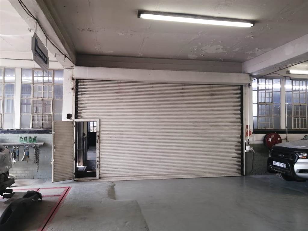 2500  m² Industrial space in Lenasia photo number 10