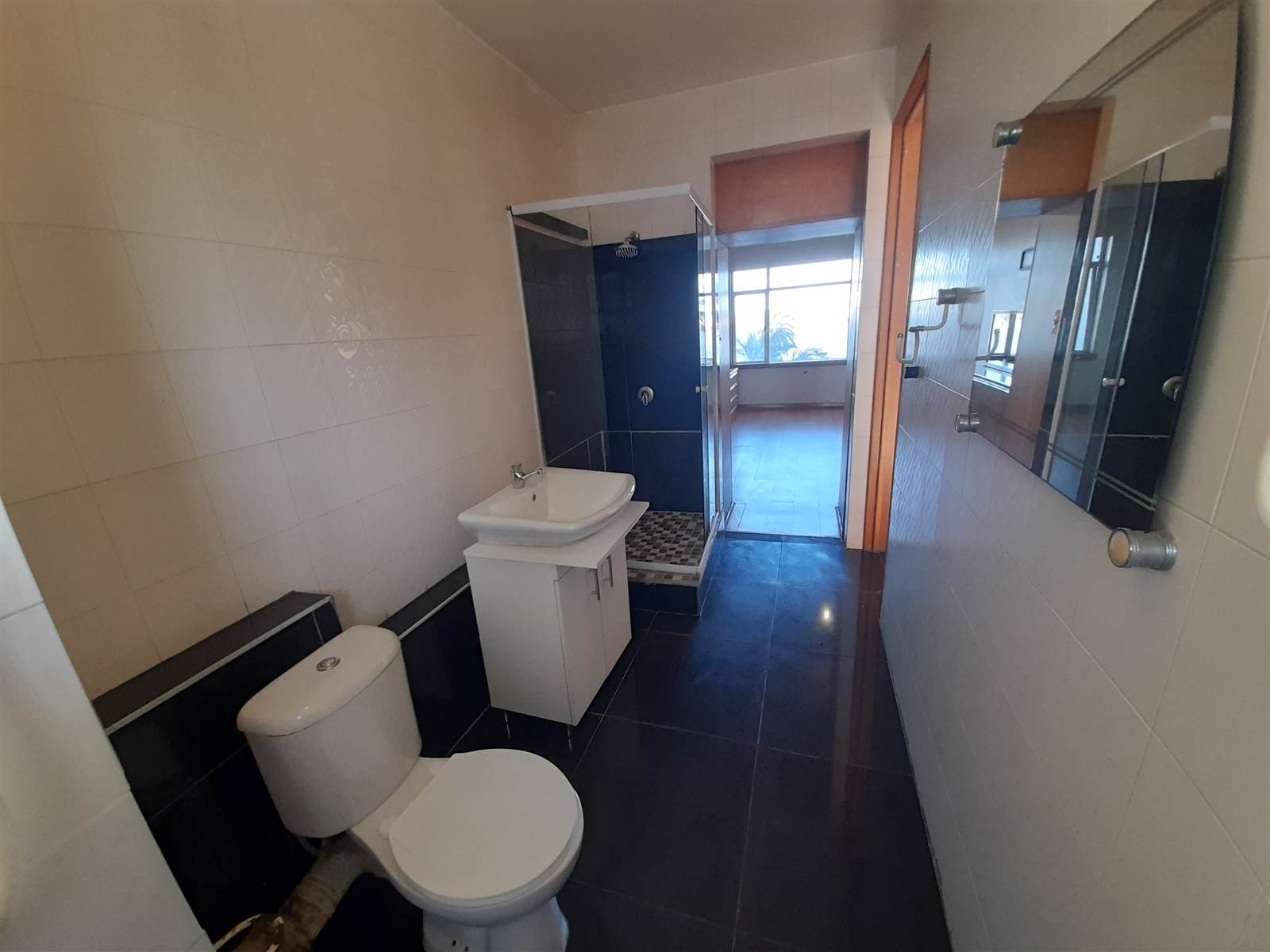 1.5 Bed House in Durban CBD photo number 28