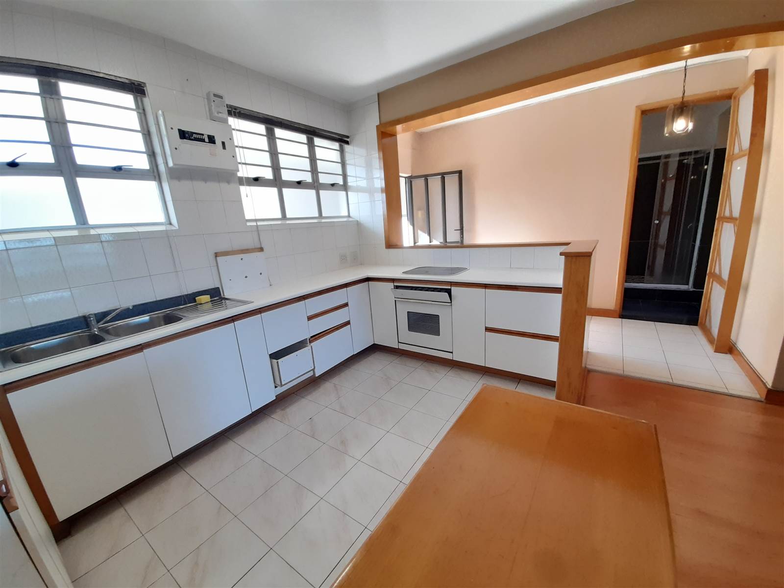 1.5 Bed House in Durban CBD photo number 3