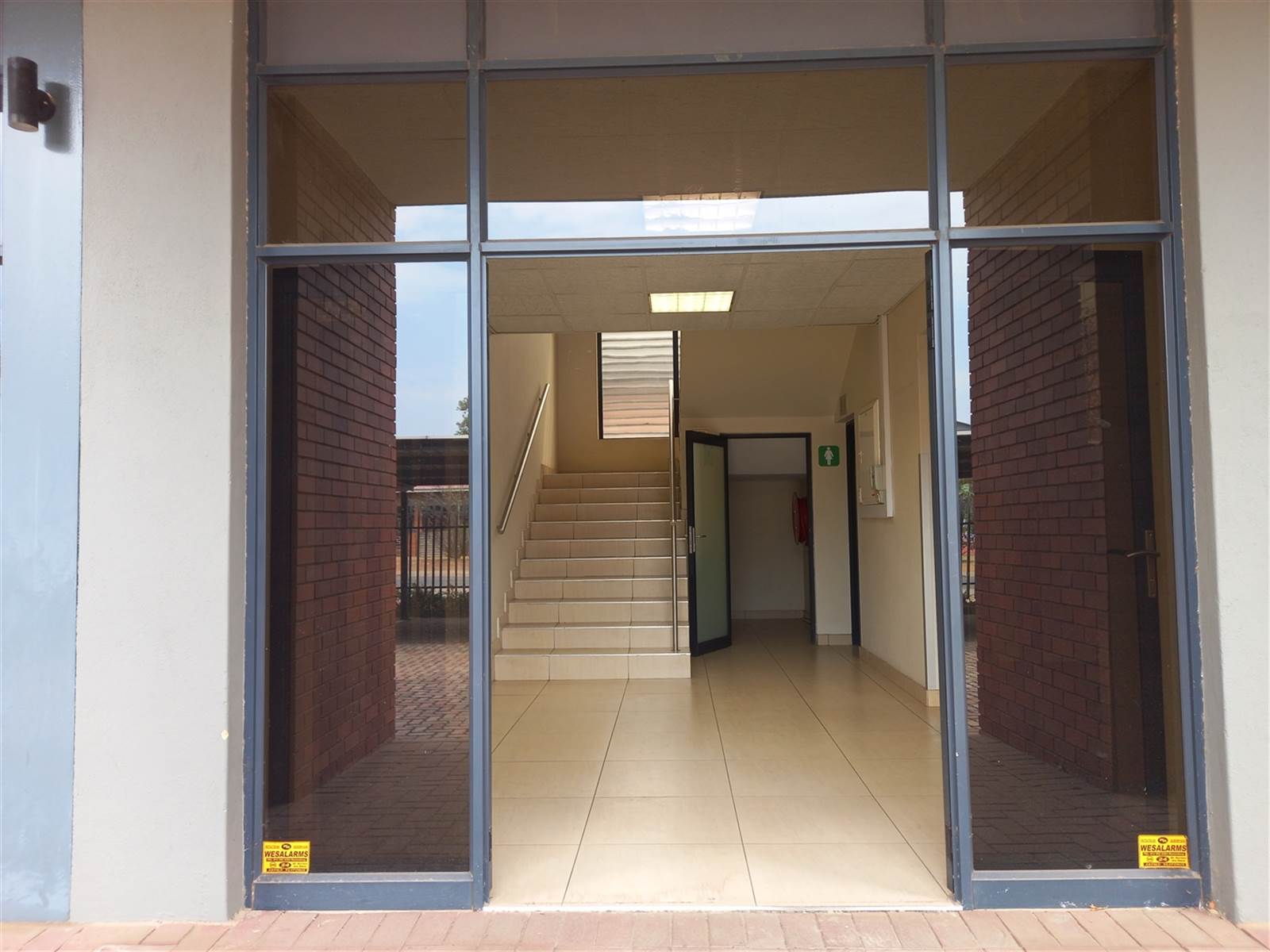 1000  m² Commercial space in Rustenburg Central photo number 4