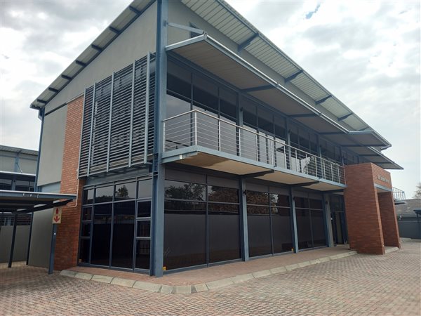 1000  m² Commercial space in Rustenburg Central
