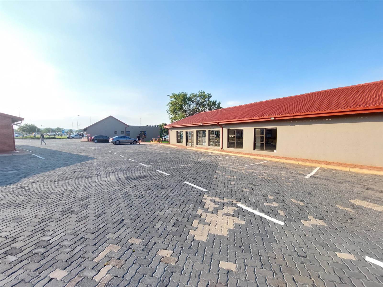 106  m² Commercial space in Raslouw photo number 8