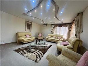 4 Bed House in Mountain Rise